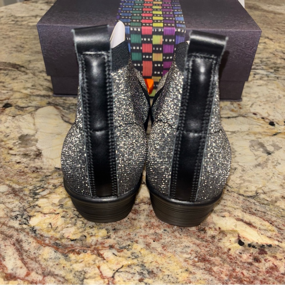 Bernie Mev Sally Booties Gunmetal Silver NIB - Picture 5 of 9
